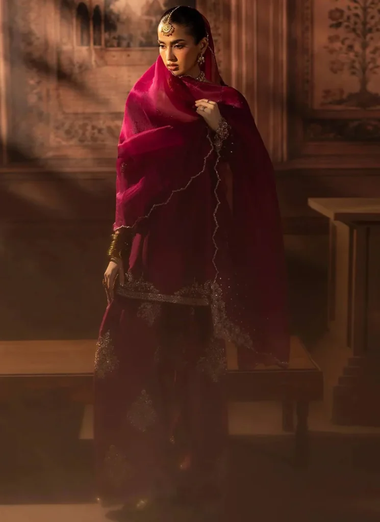 fuchsia baraat farshi gharara with dori tied open back 05 Fuchsia Baraat Farshi Gharara with Dori-Tied Open Back Video