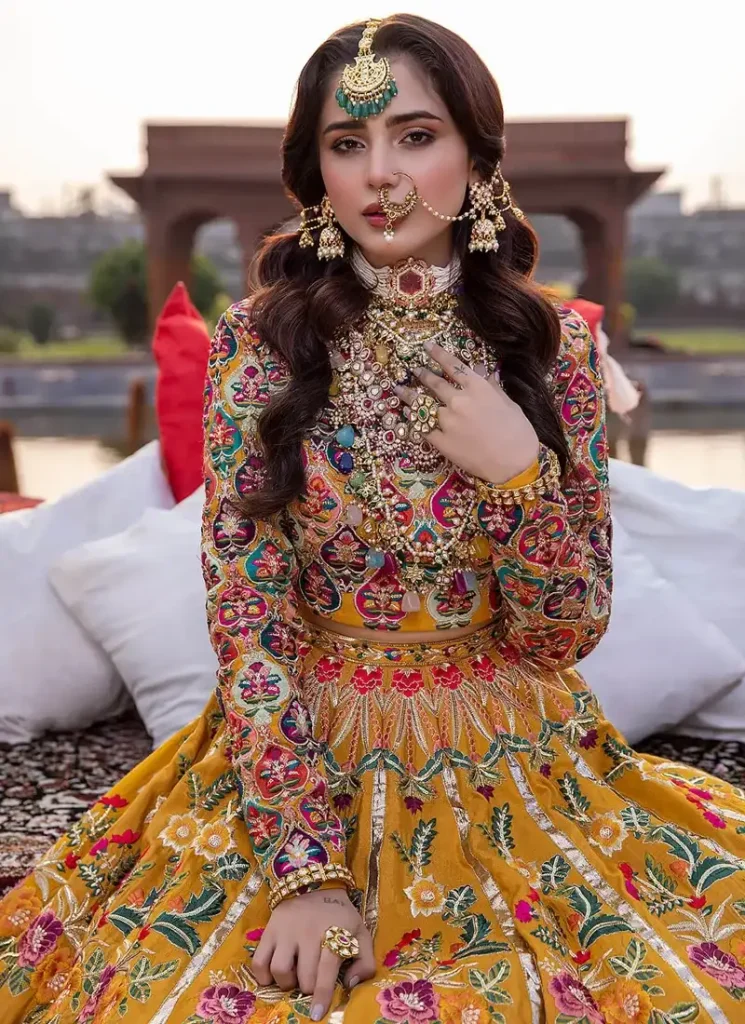 mustard mehndi lehenga choli with multicolour chevron borders 01 Mustard Mehndi Lehenga Choli with Multicolour Chevron Borders Video